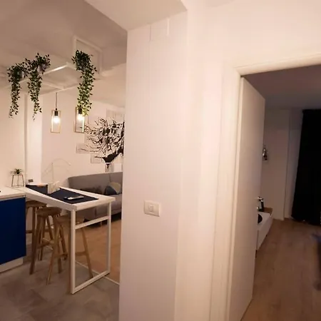 Blue Sky Center Apartment Bucharest