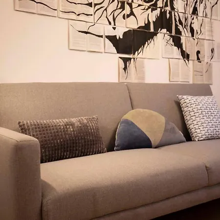 Blue Sky Center Apartment