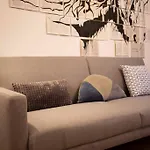Blue Sky Center Apartment